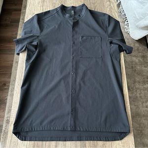Lululemon Airing Easy Stand Collar SS - L